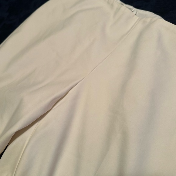 St. John Sport Creamy White Flat Pants 12 Lined Trousers Straight Legs Side Zip - Picture 4 of 12